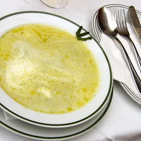 In With Air Conditioning, W-lan 3*