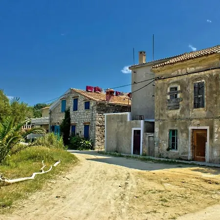 In With Air Conditioning, W-lan 3*